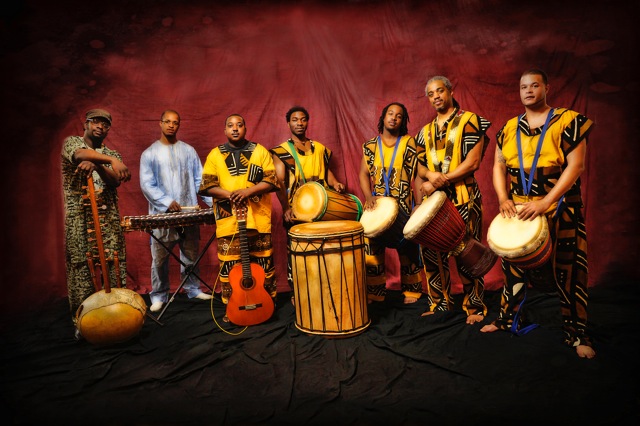 Современная африканская музыка. Музыкальный Африканский коллектив. ЮАР группа музыкальная. Народная музыка Африки. Проект про африканскую народную музыку.